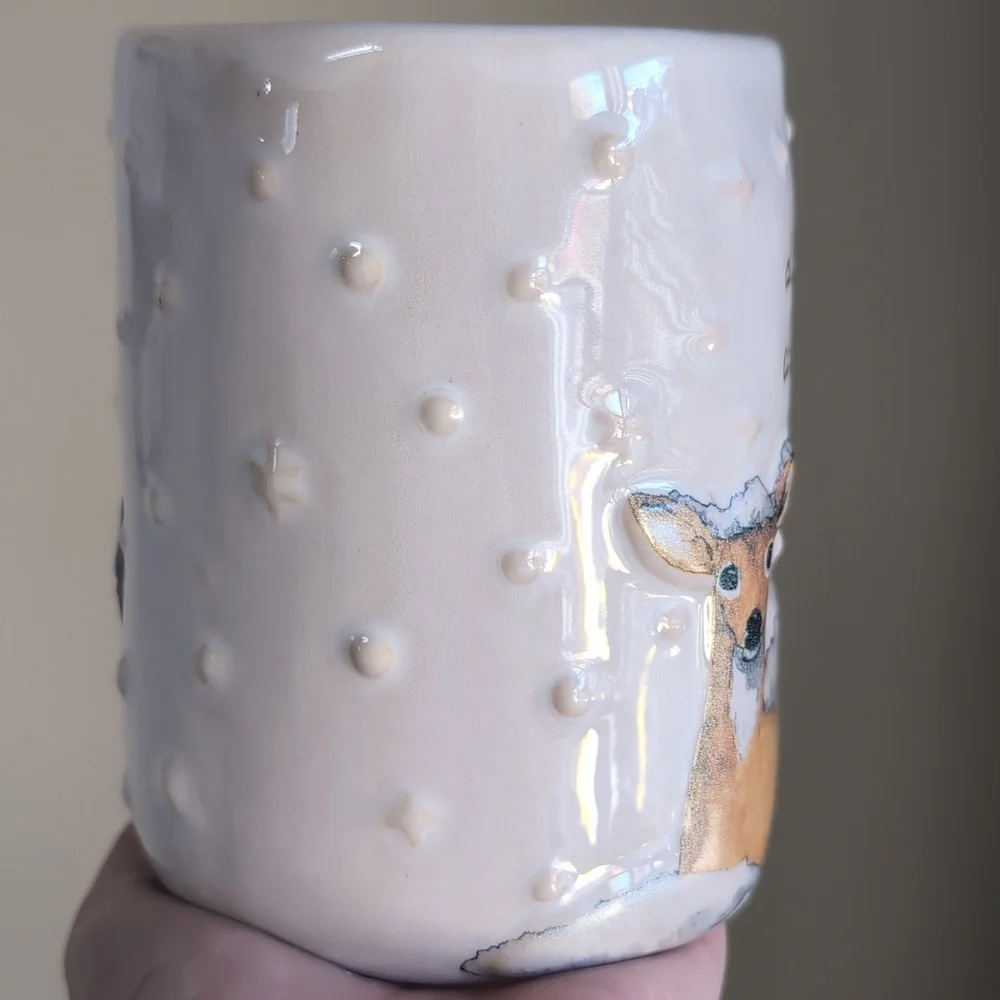 Rae Dunn ALL IS CALM Christmas Reindeer Mug 🦌Allover Snow & Star Detail - Picture 2 of 5